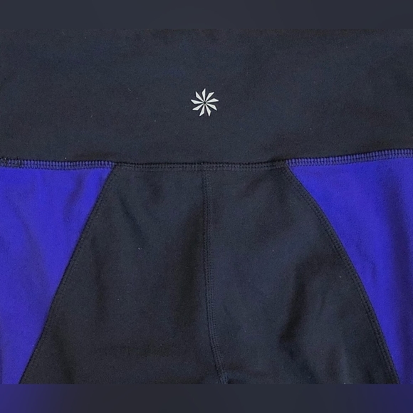 ATHLETA CROPPED COLOR BLOCK CAPRIS.  S - Picture 6 of 6